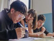 Les famílies amb més poder adquisitiu lideren la despesa en classes