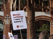 Els metges tornen a la vaga amb dues noves jornades i preveuen coincidir divendres amb la mobilització dels docents