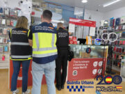 Detenen 12 persones a Barcelona i la seva àrea i desarticulen dos grups dedicats a estafes telefòniques arreu de l’Estat