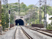 El descarrilament sense ferits d’un tren de mercaderies talla l’R8 entre Cerdanyola UAB i Martorell